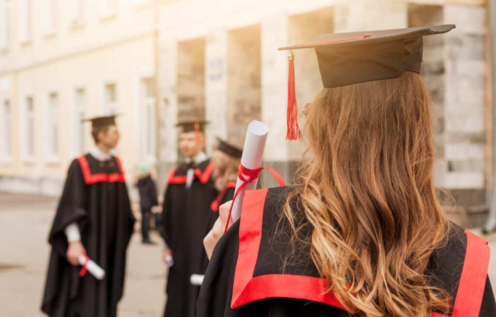 As 5 Maiores Vantagens de Concluir um Curso Superior na Sua Área 1 Concluir um Curso Superior